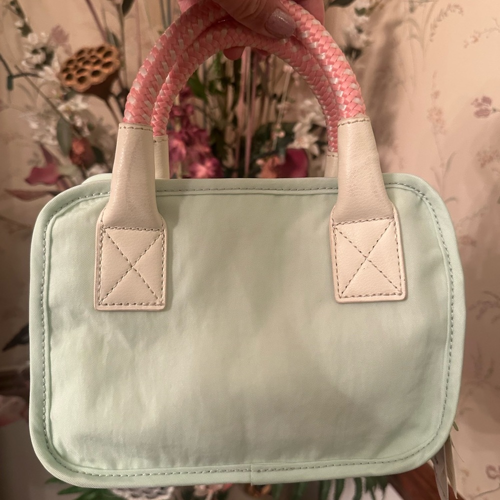 Kipling Kirsty Airy Green Crossbody - Picture 2 of 4